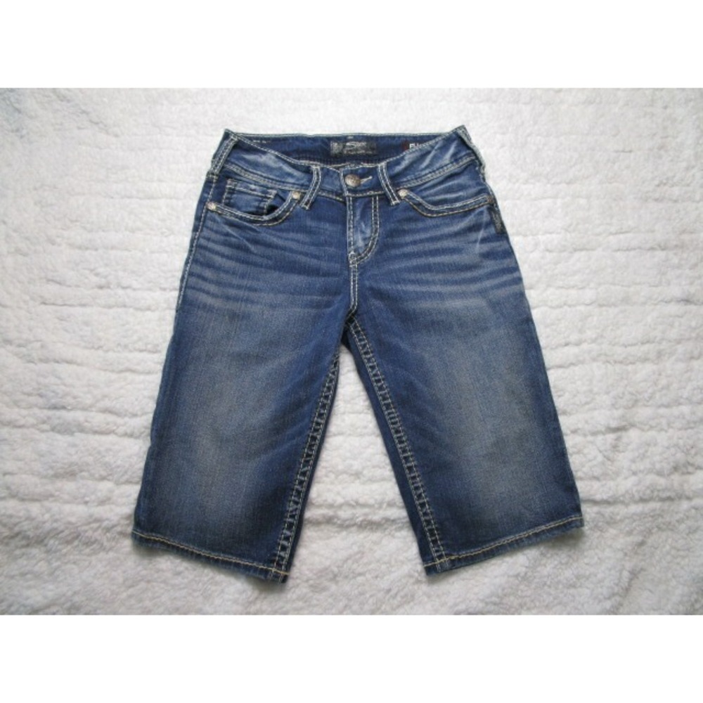 Silver Jeans Women's Shorts Suki Fluid Mid Bermuda W25 L11 Medium Wash Mid Rise